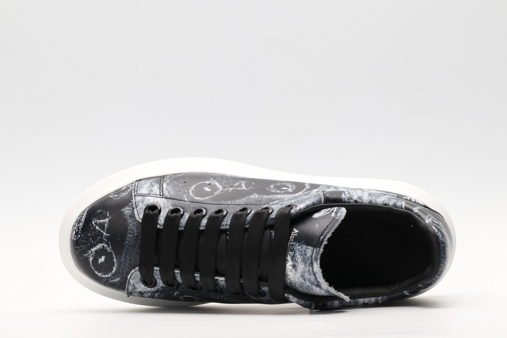 AMQ black oversized sneakers