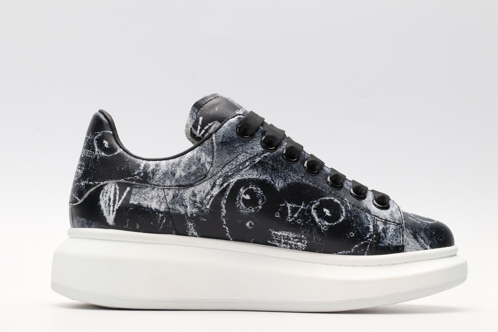 AMQ black oversized sneakers