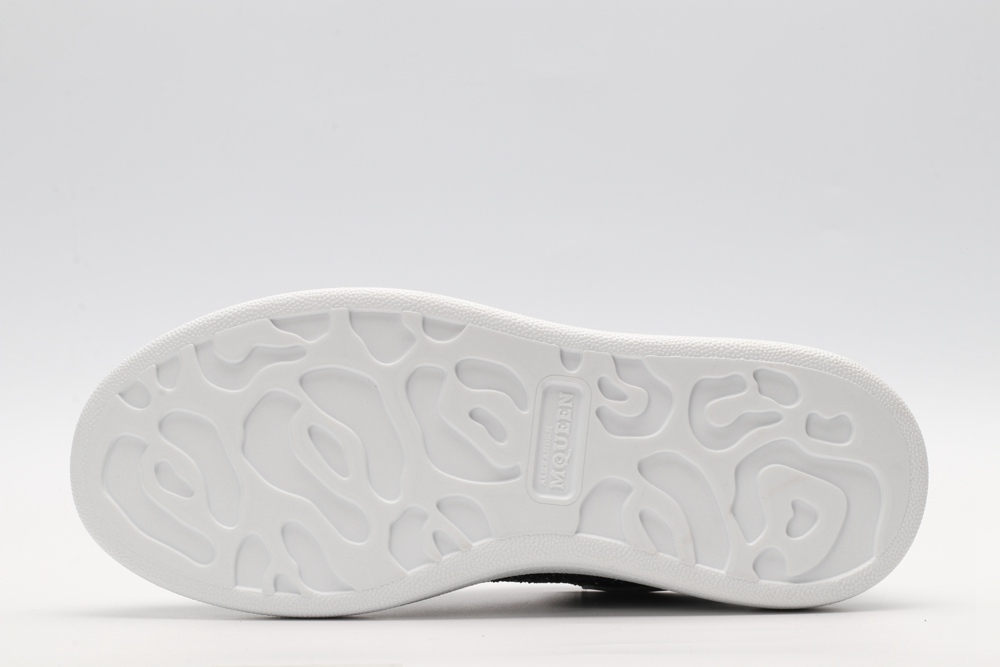 AMQ Shell glitter lace-up sneaker