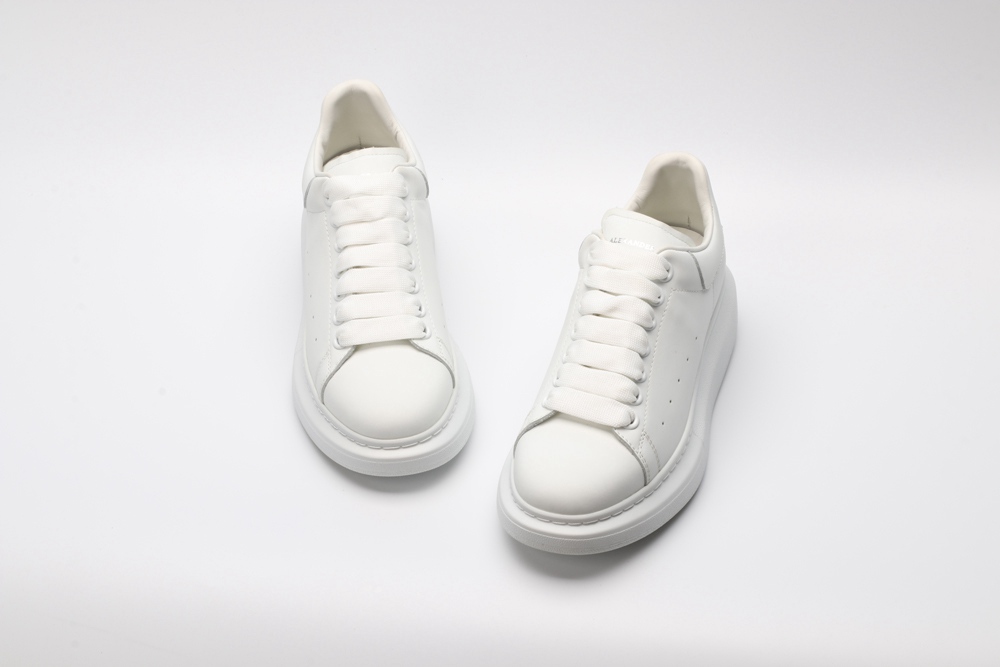 AMQ Leather Platform Sneakers