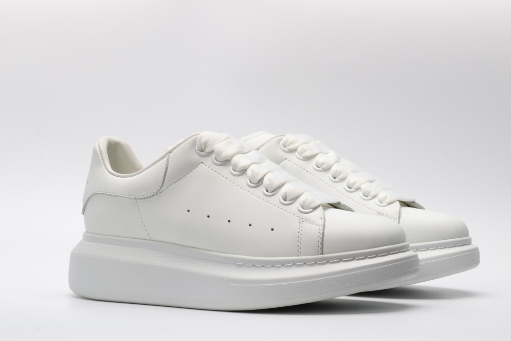 AMQ Leather Platform Sneakers