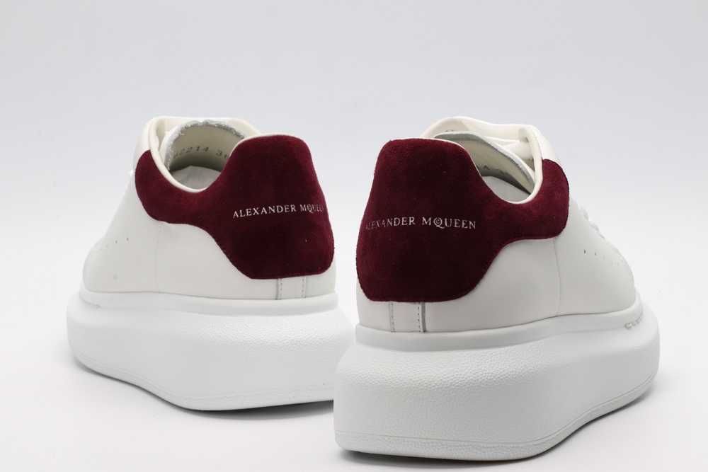 AMQ OVERSIZED SNEAKER