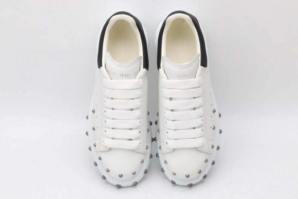 AMQ oversized sneakers with black heel