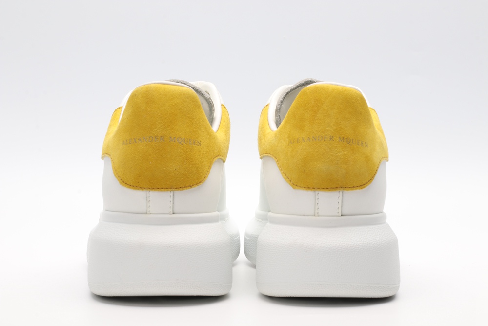 AMQ OVERSIZED SNEAKER Yellow heel